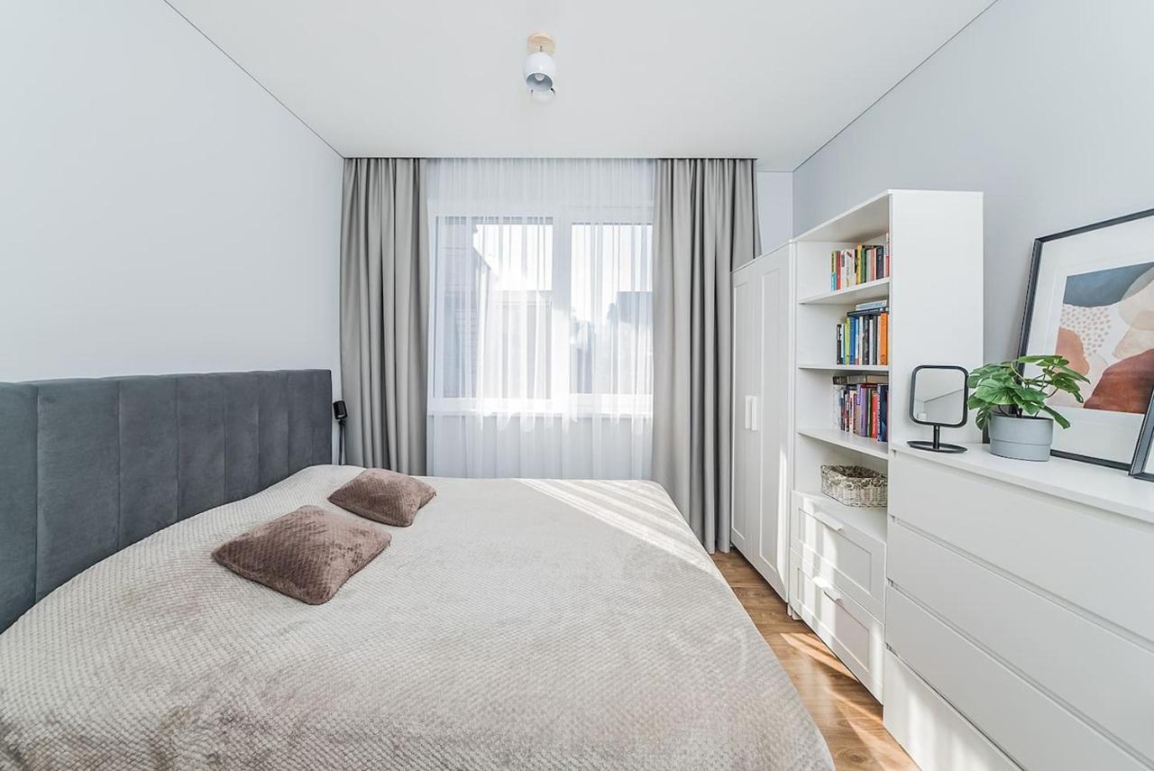 Lovely Apartment With Private Terrace By Urban Rent Kaunas Exterior photo