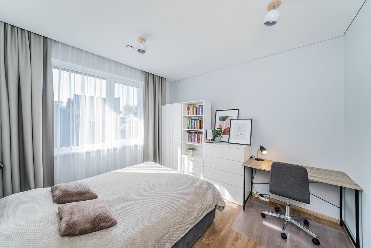 Lovely Apartment With Private Terrace By Urban Rent Kaunas Exterior photo